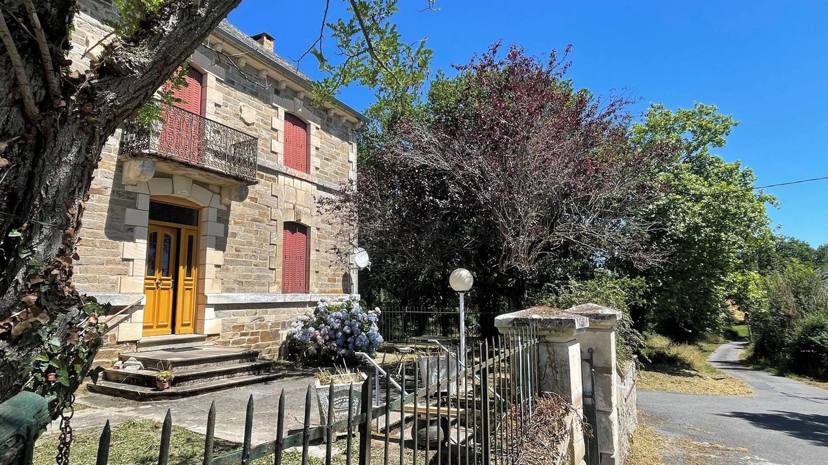 Sauveterre-de-Rouergue House | Havre de paix dans le Ségala - Lodging for 8 people (4 bedrooms) in Aveyron.