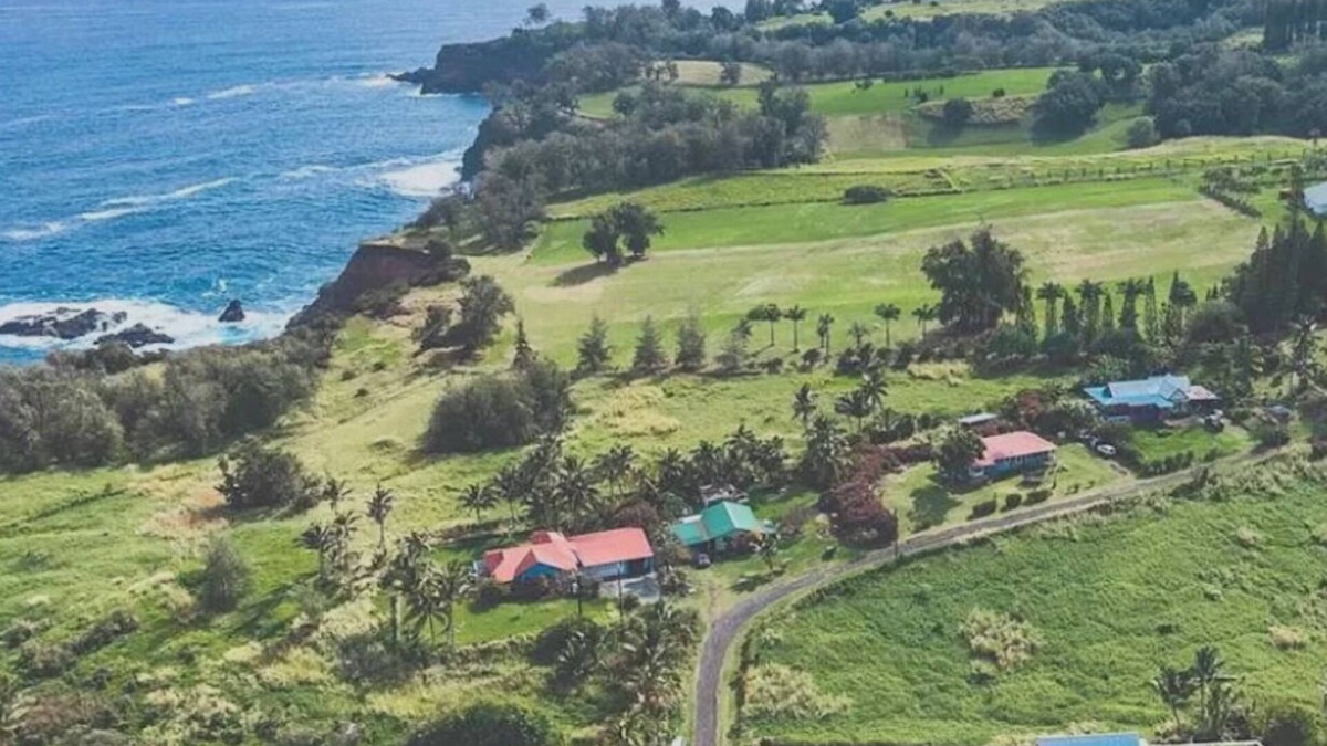 Makapala House | Hawaii country getaway close to Pololu Valley Lookout & Keokea Beach Park.