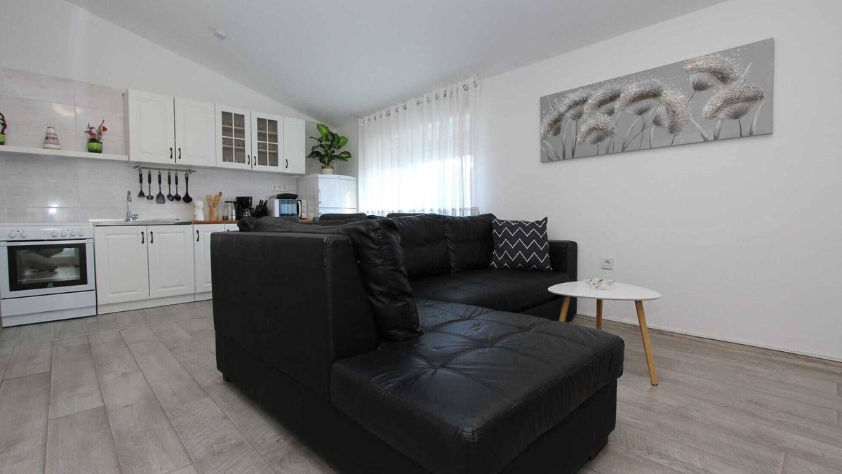 Banjole Apartment | HAWAII One-Bedroom Apartment 7