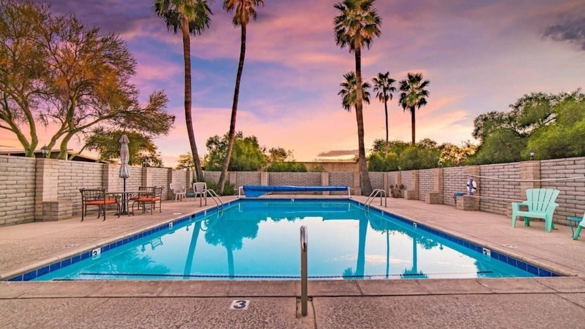 Oro Valley House | Hawaiian Inspired 3BR: Relaxation Near Events!