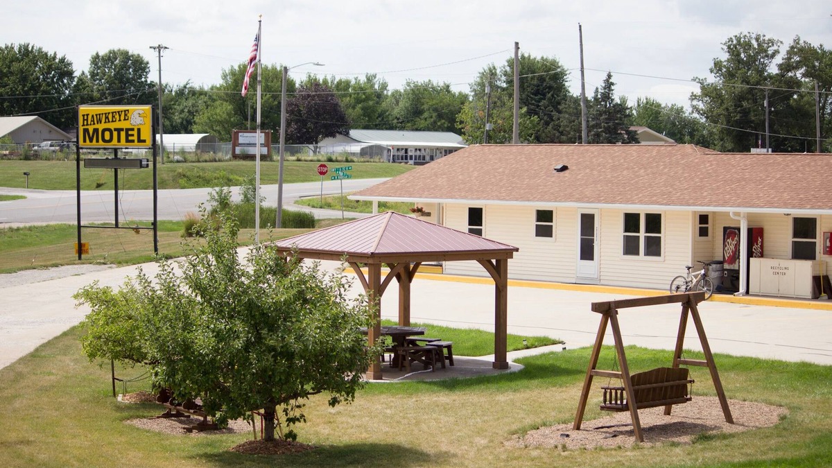 Washington Hotel | Hawkeye Motel