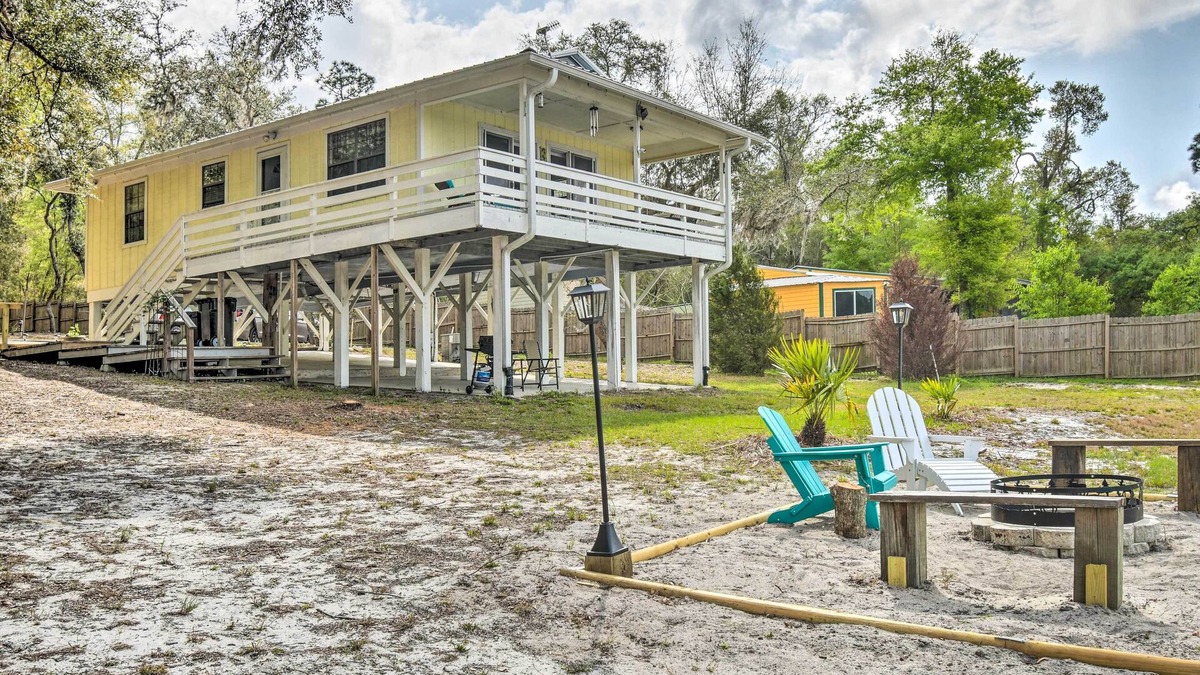 Edgar House | Hawthorne Hideaway w/Waterfront Fire Pit!
