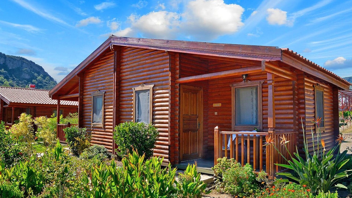 Mentese Hotel | HAYITBÜKÜ AHŞAPEVLERİ