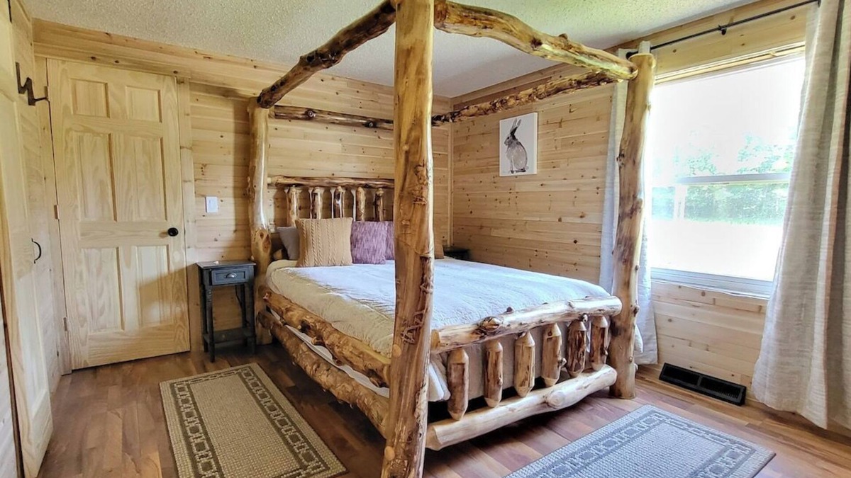 Shingleton Cabin | Haywire Haus, Pictured Rocks, Hot Tub, ORV Trail