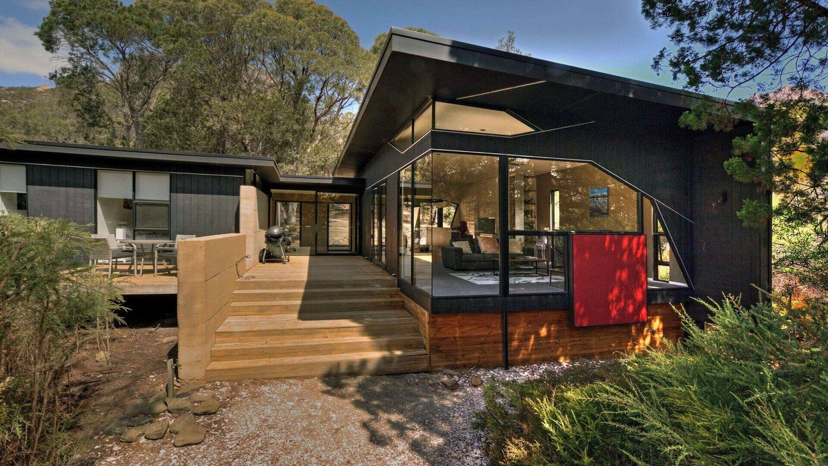 Freycinet House | Hazards Rim - Freycinet Holiday Houses