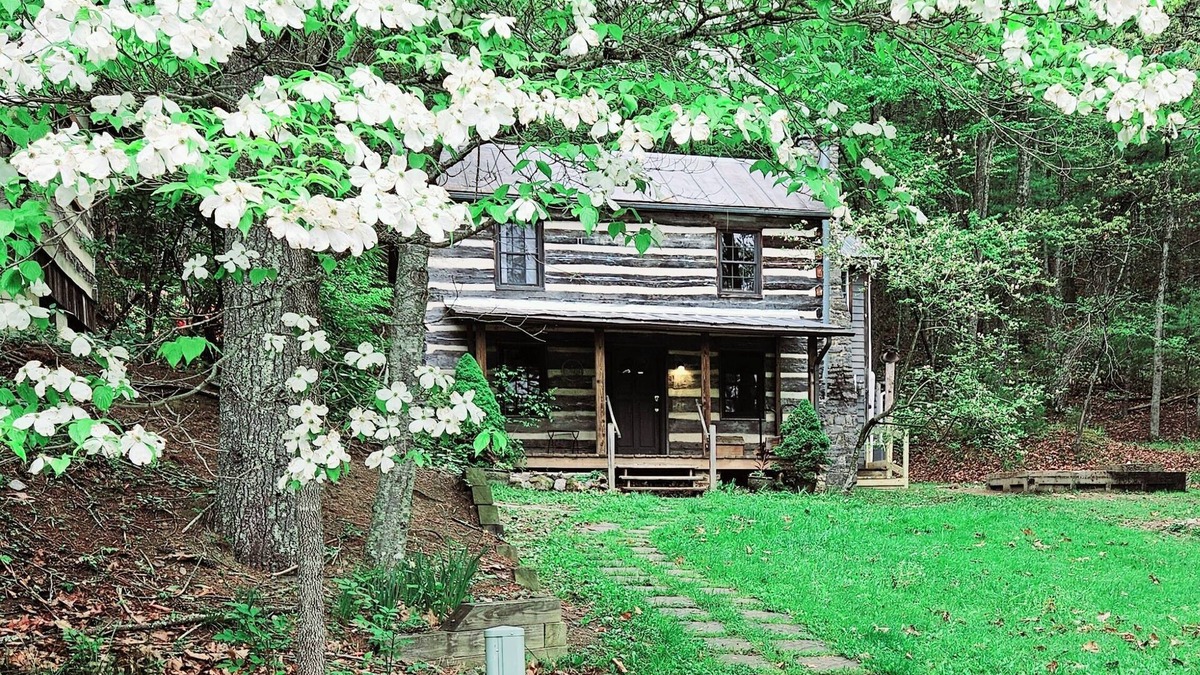 Head Waters Cabin | Healing Waters Cabin