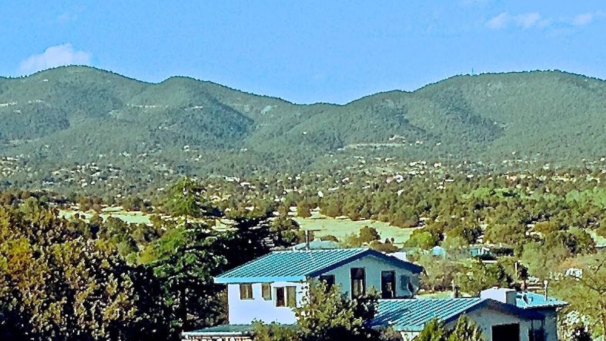 Tyrone House | Heart and Wings Retreat Center
