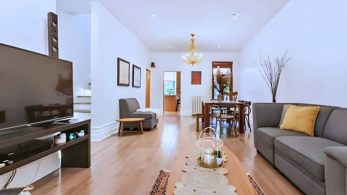 Milton Park House | Heart of Downton Montreal Milton/Sherbrook CITQ# 301085