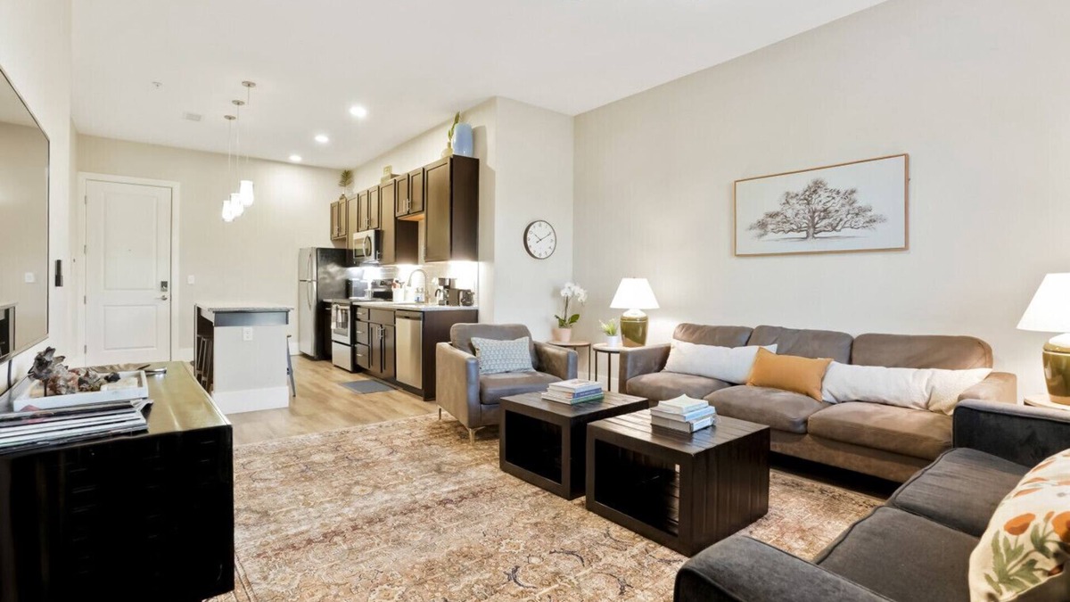 Golden Condo | Heart of Gold-en! Walk Everywhere + Close to School of Mines & Red Rocks