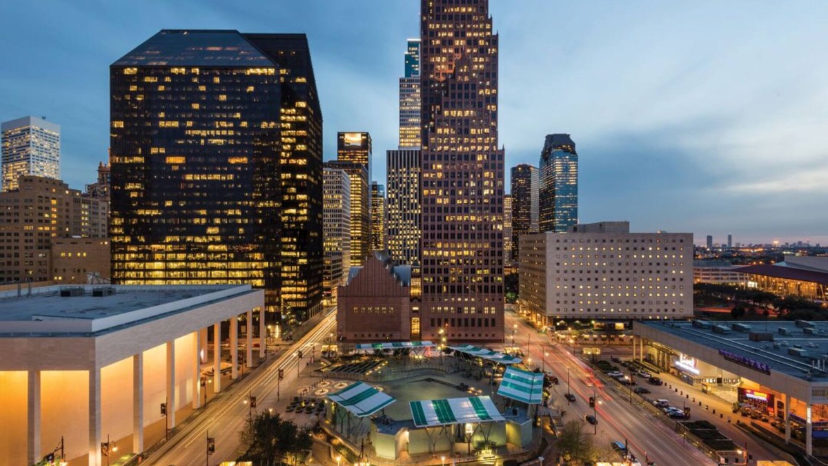 Central Southwest Condo | Heart of houston FREE PARKING MINUTES FROM EVERYTHING