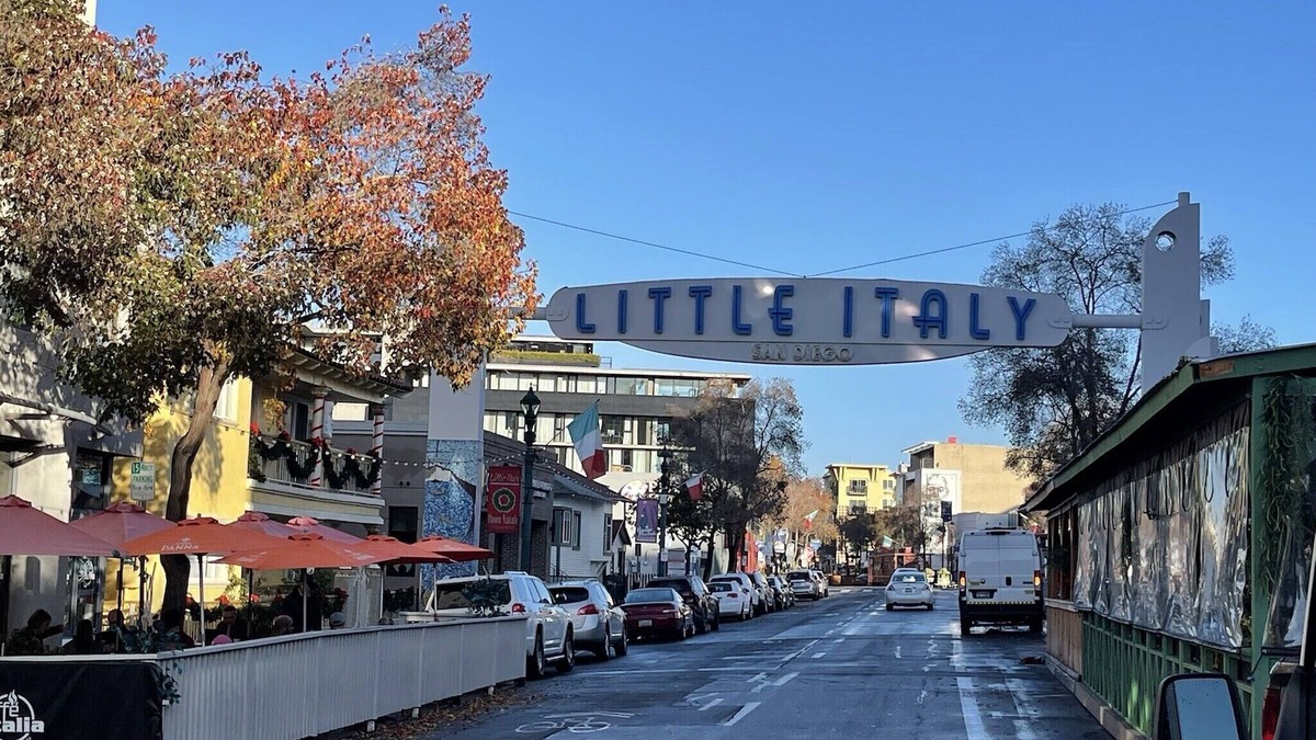 Porta D'italia Condo | Heart of Little Italy