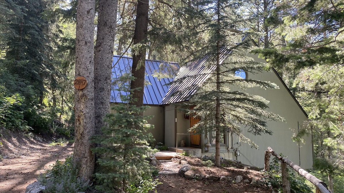 Sundance Cabin | Heartwood - Cozy 2 bedroom Wooded Sundance Cabin