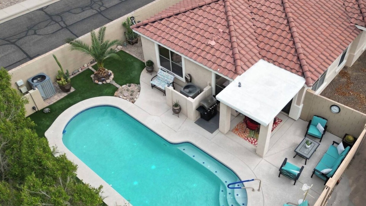 Surprise Farms House | Heated pool at NO extra charge! Plan a trip to the beautiful desert! 🌵BOOK NOW!