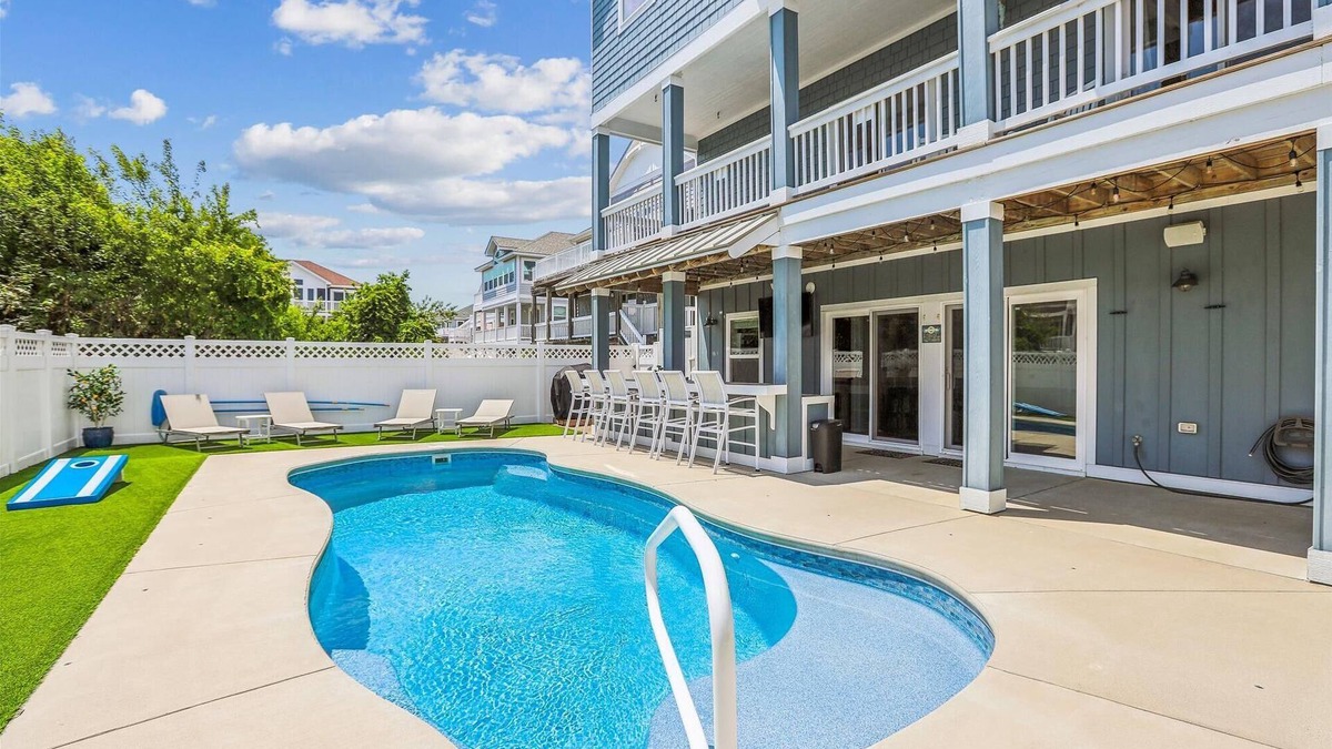 Currituck County House | Heated Pool, Elevator, Pool Table, 250 ft to beach!