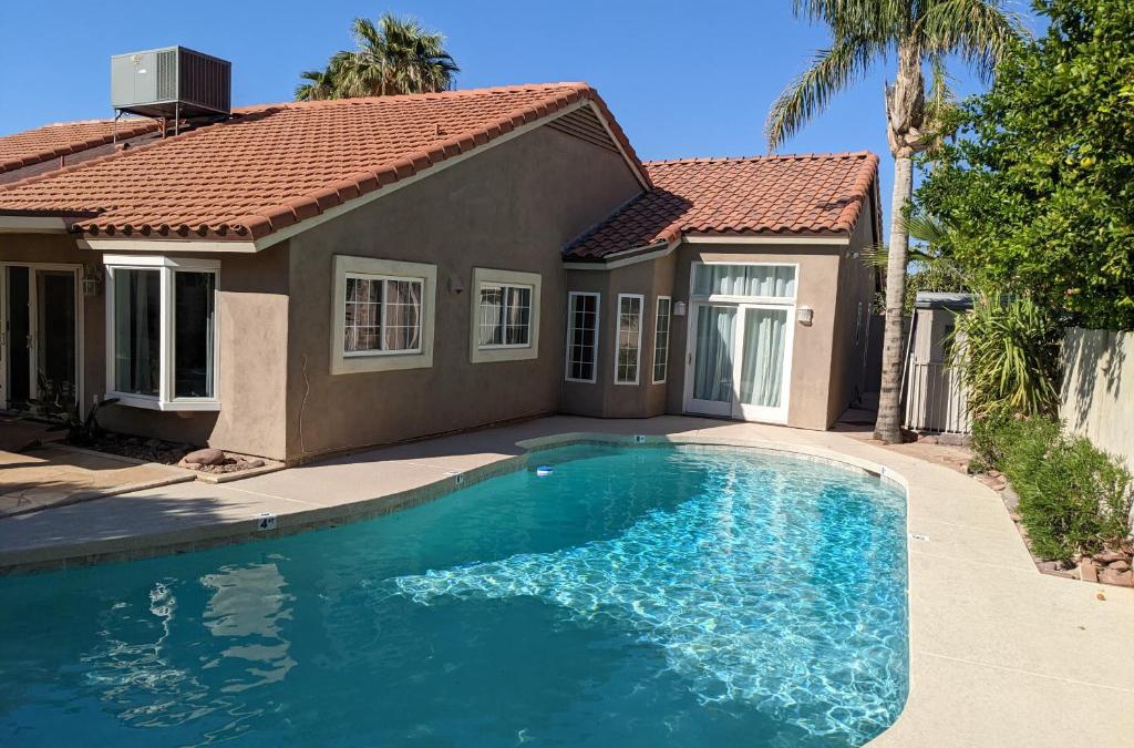 Chandler House | Heated Pool - Spacious, Cheerful Home 5br/3bath