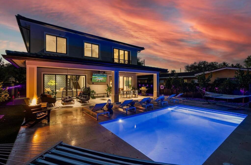 Riverside Park House | Heated Saltwater Pool, Arcades, Golf - 5min to Las Olas Boulevard