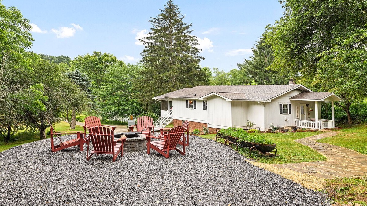 Waynesville House | Heath Retreat Guesthouse - fishing pond, hot tub, and fire pit- family friendly!