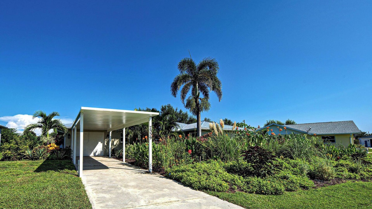 Englewood East House | HEAVENLY 2-bedroom home with Luscious Gardens in Englewood