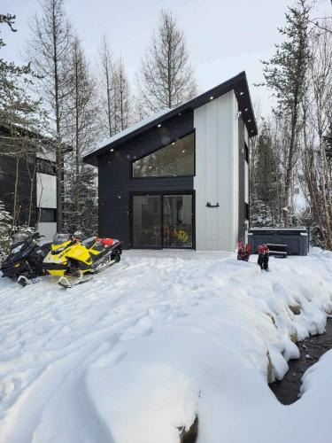 Notre-Dame-des-Monts Ski Chalet | Hebergement du grenier 2 0