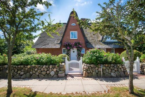 Keitum Apartment | Heckenrose