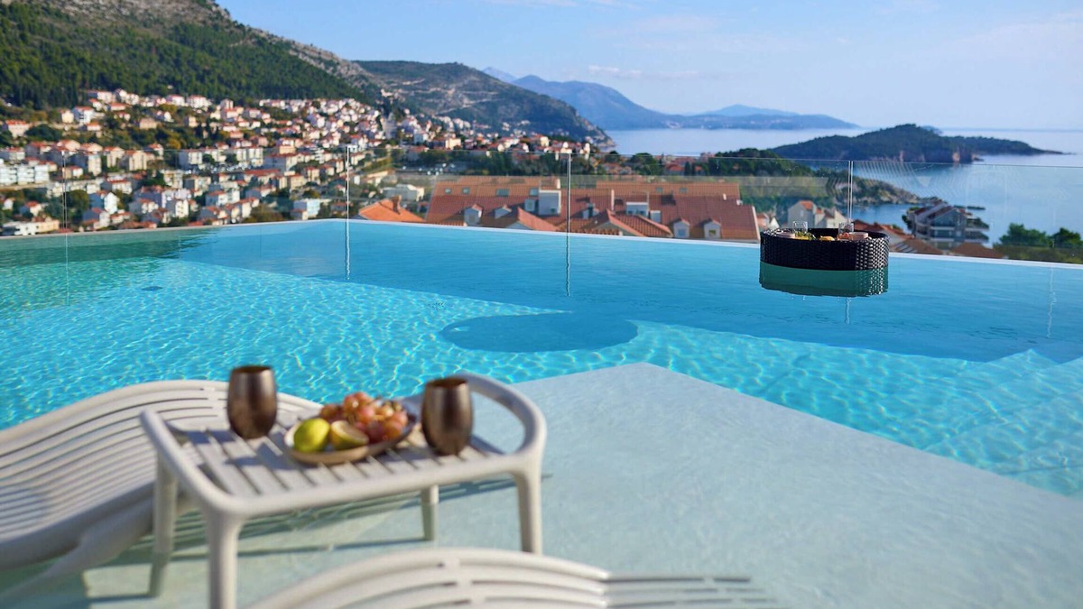 Montovjerna Villa | Hedera Estate, Villa Hedera XX