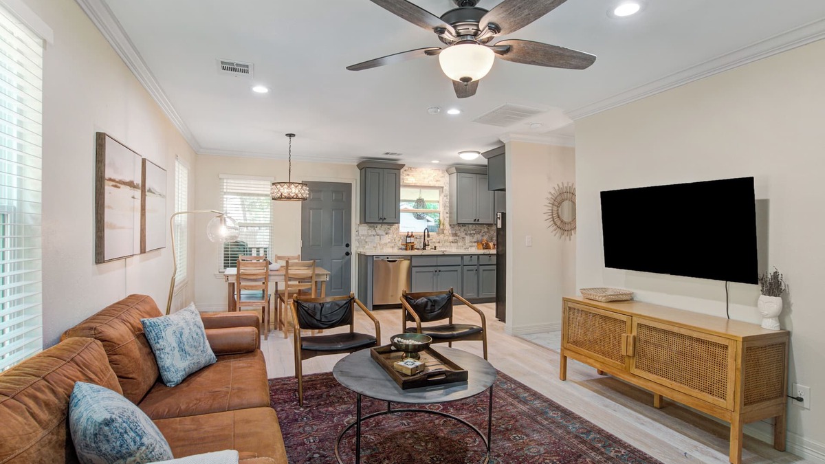 Shady Acres House | Heights bungalow - Pet Friendly 6 miles from downtown