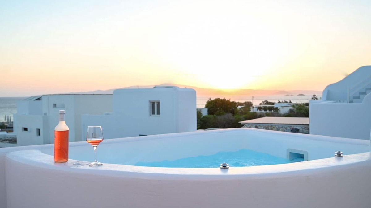 Kastraki Villa | Helen Luxury Villas-Unforgetable sunset & sunrise-