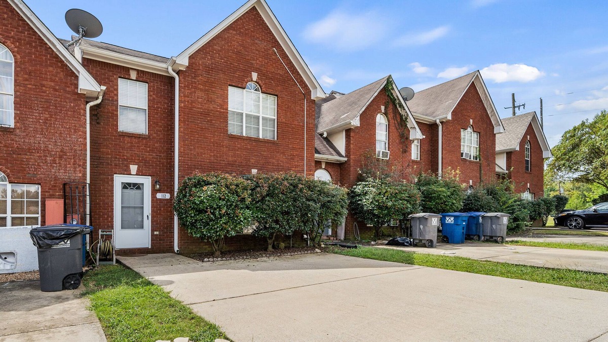 Helena House | Helena Townhouse with Space for everyone