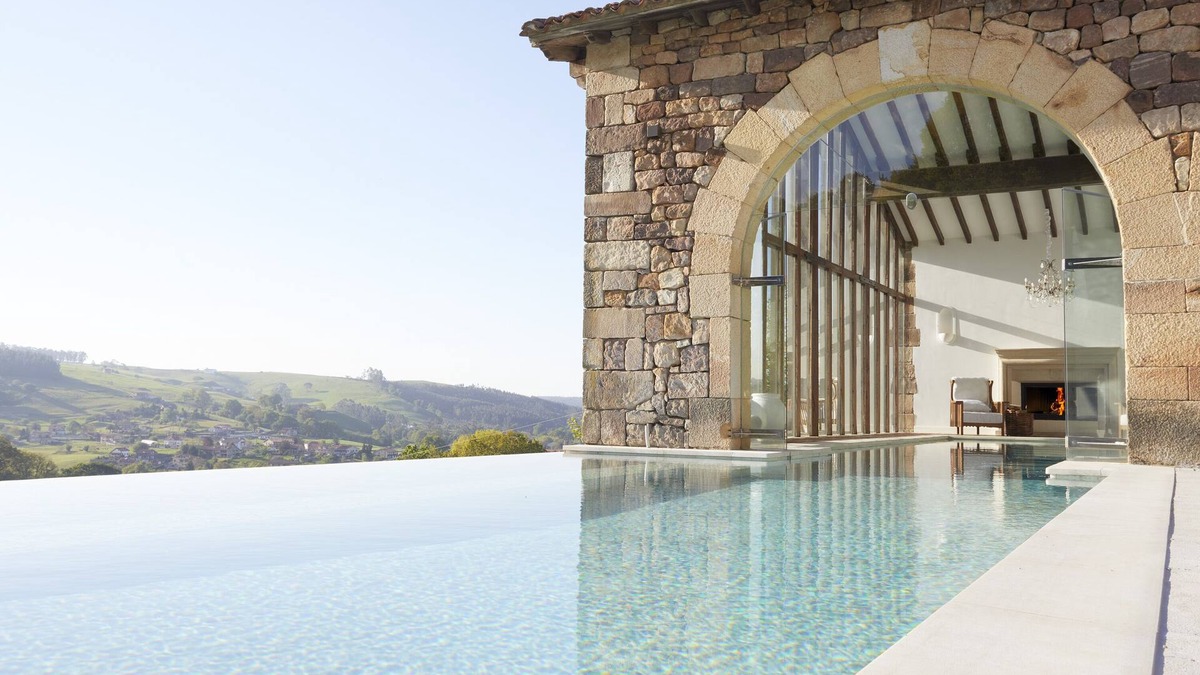 Puente Viesgo Hotel | Helguera Palacio Boutique & Antique