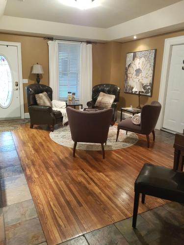 Kingsville Bed & Breakfast | Hellemsfield Inn & bed and breakfast