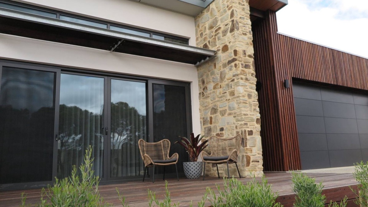 Hayborough House | Hempcrete Haven, 6 Musk Duck Ave, Chiton