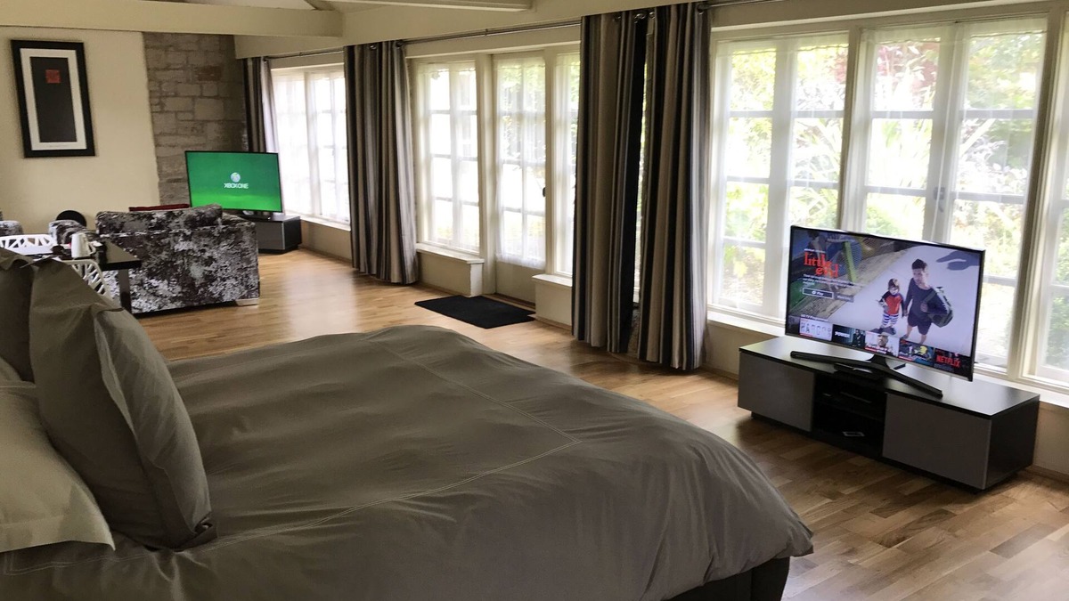 Dinnington Bed & Breakfast | Hemples Lodge