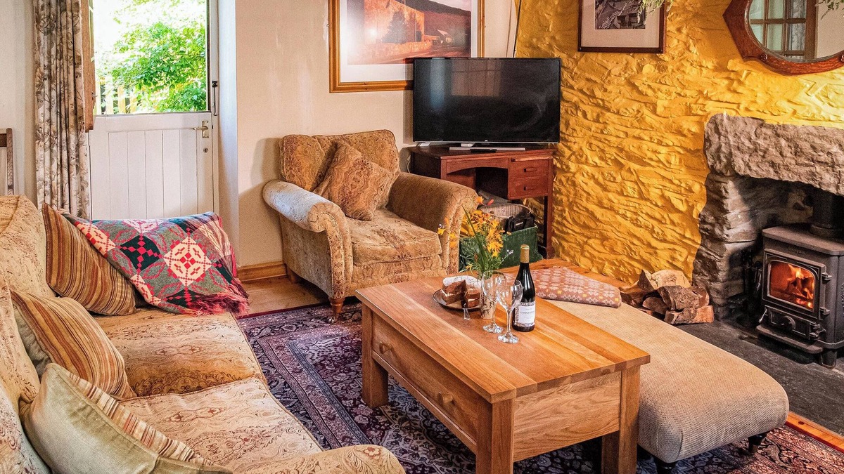 Tregaron Cottage | Hen Efail - Old Smithy