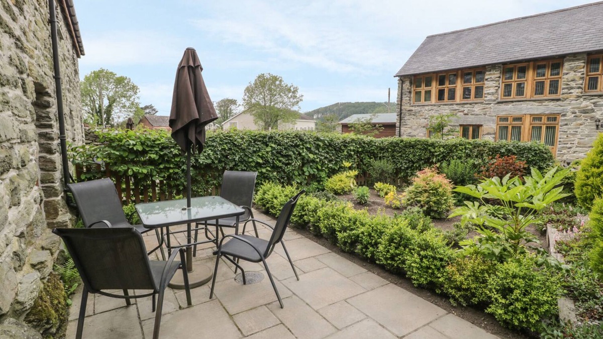 Fairbourne Cottage | Hendoll Cottage 1