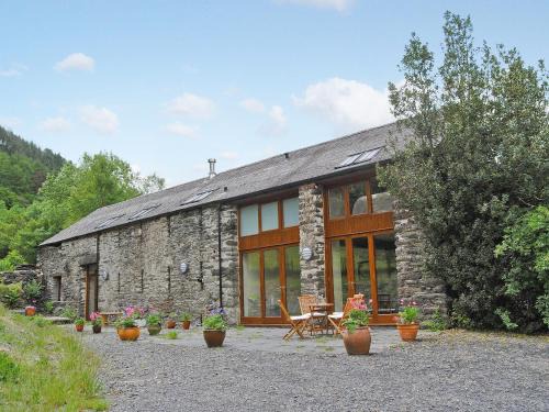 Abergynolwyn House | Hendre Barn Mawr