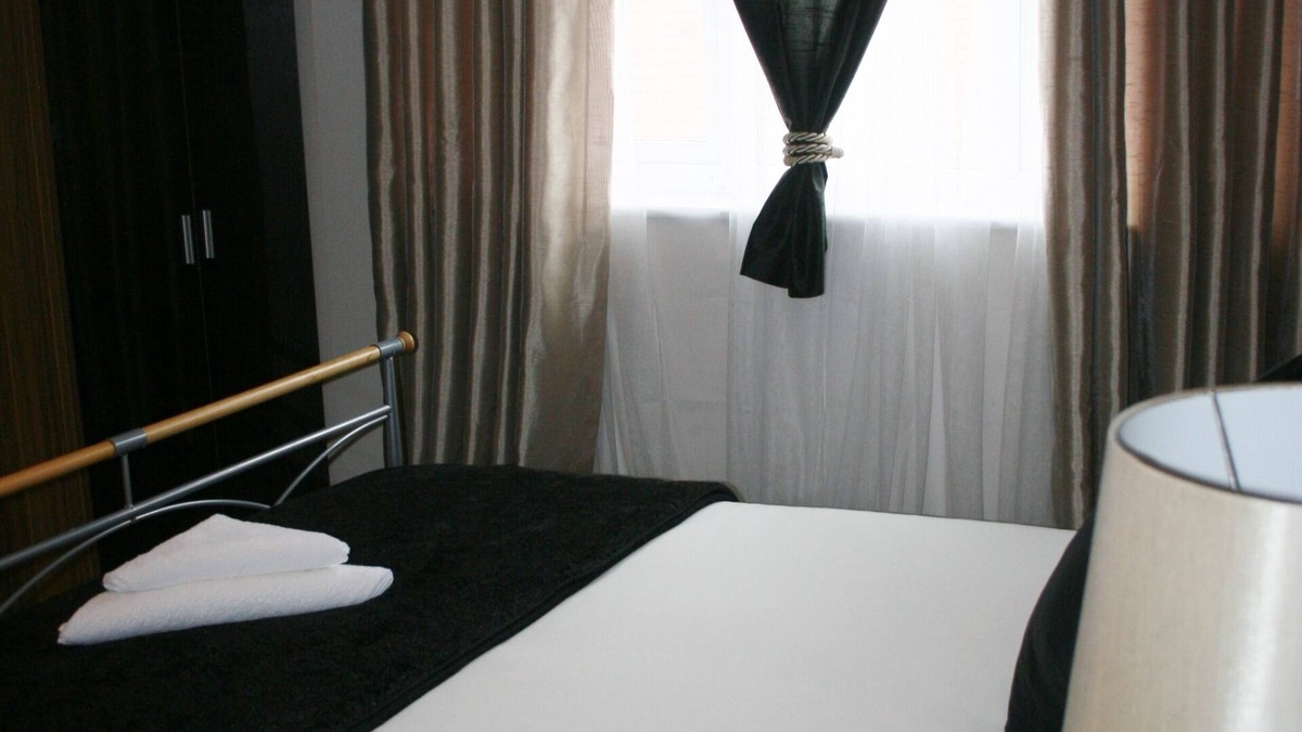 Bedford Apartment | Henley Guest Apartment