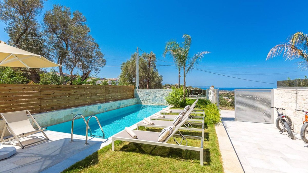 Kirianna Villa | Hera Villa, Family Paradise with Heated Pool