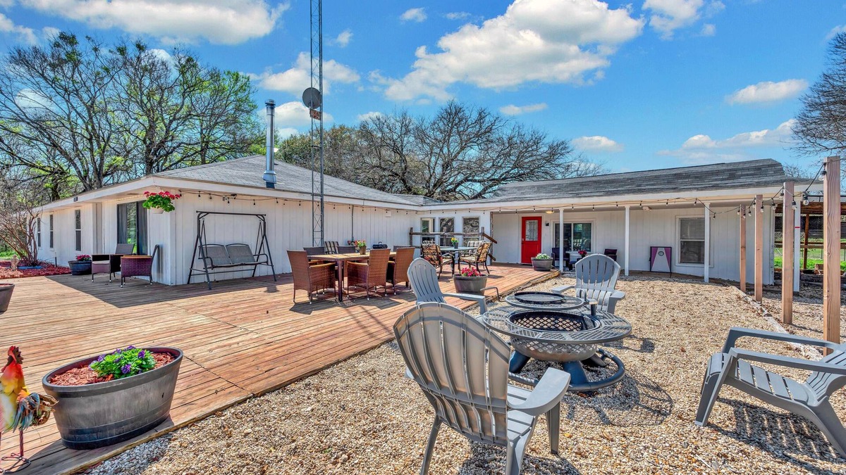 Waco House | Heritage Hideaway, Outdoor Oasis