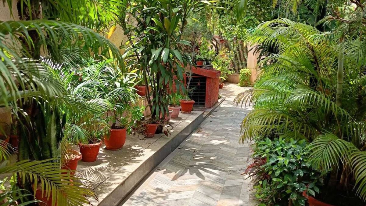 New Delhi House | Heritage Home in Connaught Place, near Barakhamba Road. Pet friendly
