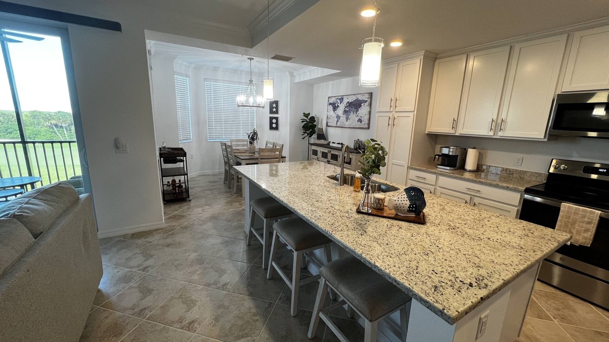 Punta Gorda Condo | Heritage Landing Golf and Country Club. First class amenities, Luxury Living.