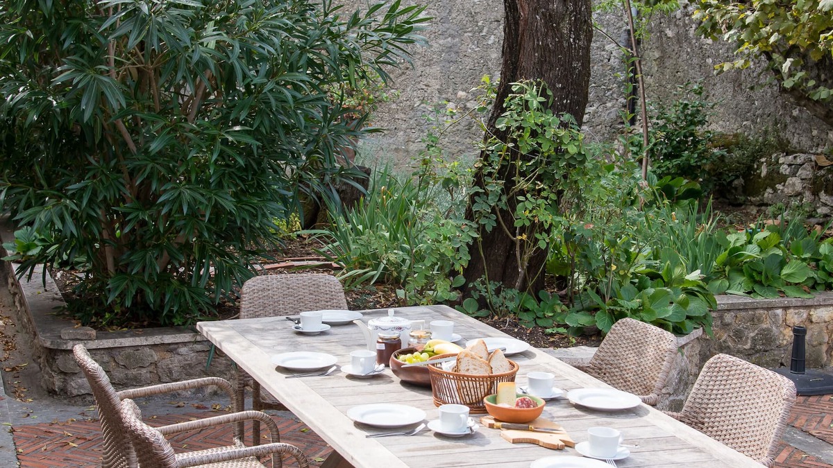 Poli Villa | Heritage mountain top Villa near Rome w/Private Pool and panoramic views