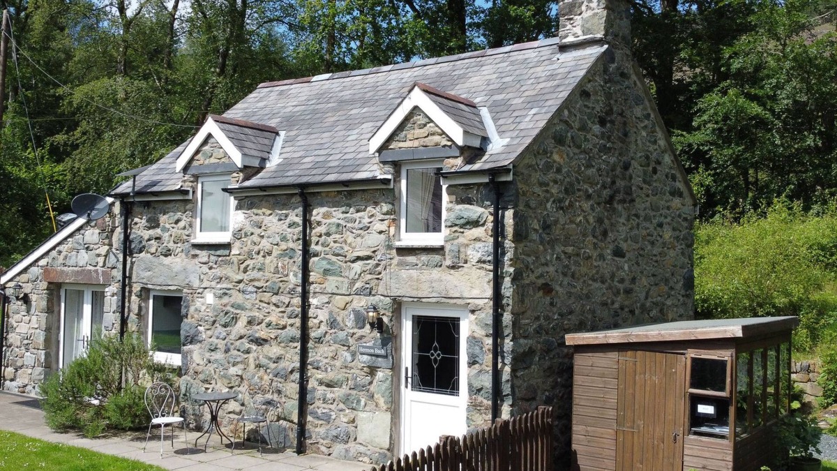 Ganllwyd House | Hermon Bach by Interhome