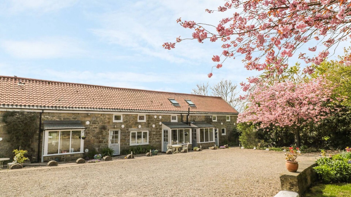 Morpeth Cottage | HERON COTTAGE, pet friendly, character holiday cottage in Morpeth