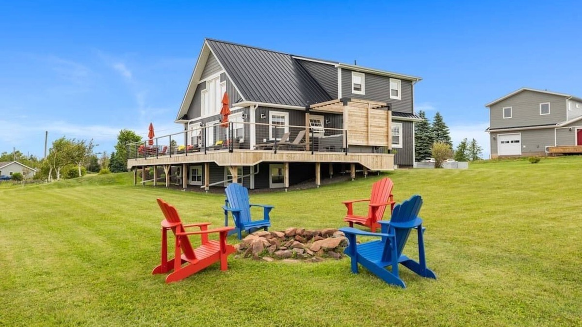 Bayview House | Heron House, Beautiful seaside retreat close to Cavendish