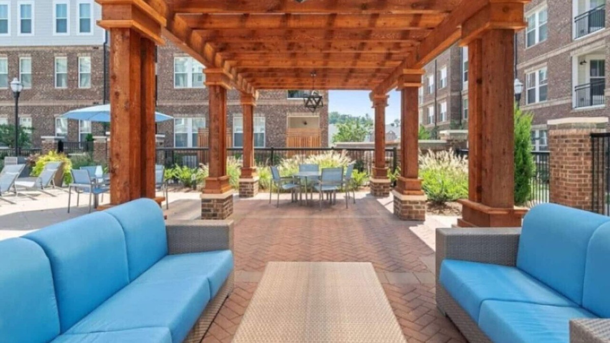 Cornelius Apartment | Herons Cove, Elevator, 4th Floor Views, Gym, Pool