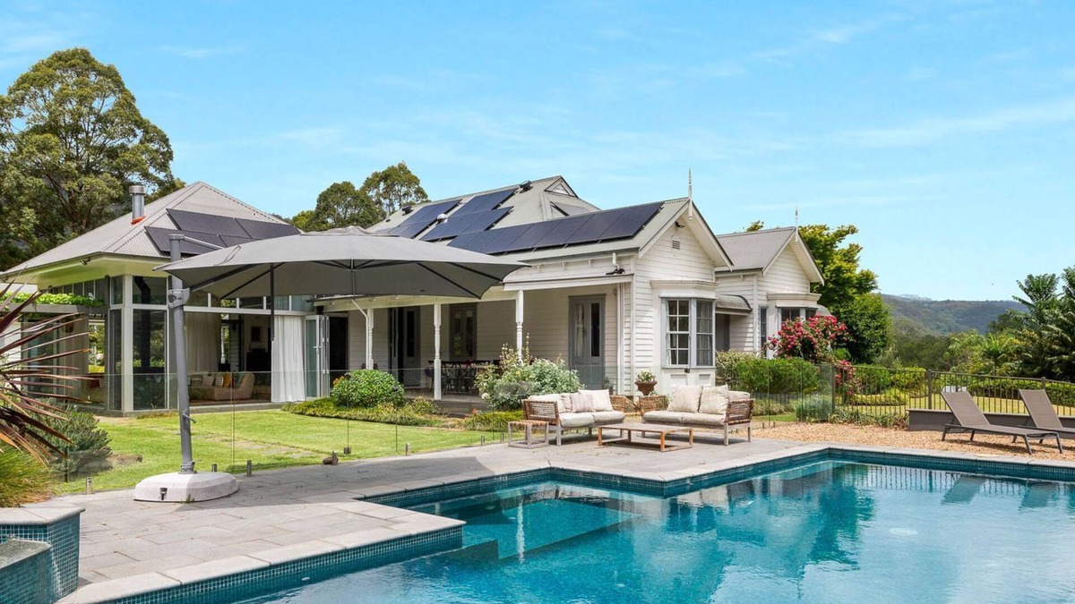 Wattamolla House | Heronwood - Country retreat 15 mins from Berry