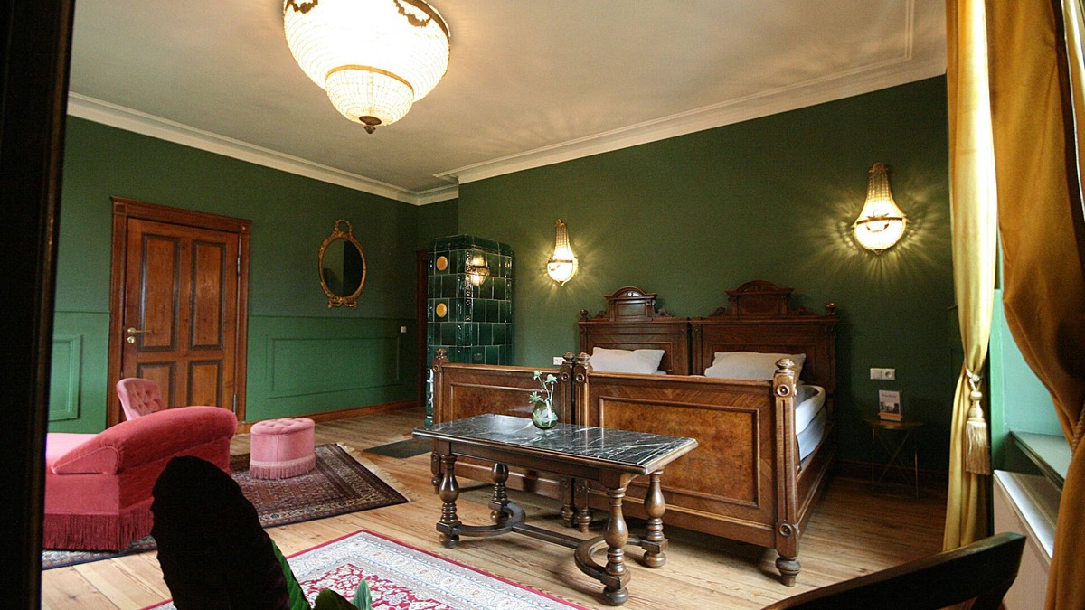 Behren-Luebchin Other | Herrenhaus Viecheln Anno1869 Wohnung Wilhelm