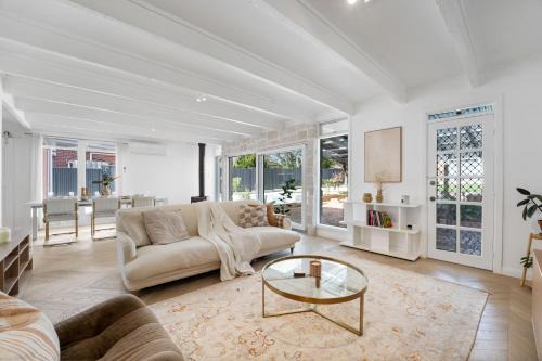 Fullarton House | Herringbone Cottage - Unique Garden Escape CBD