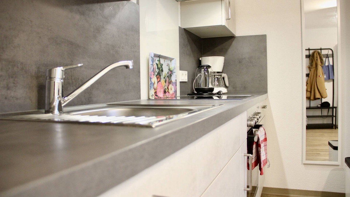 Zweibruecken Apartment | Herzog Wolfgang Studios- Zentral, Modern, Freundlich