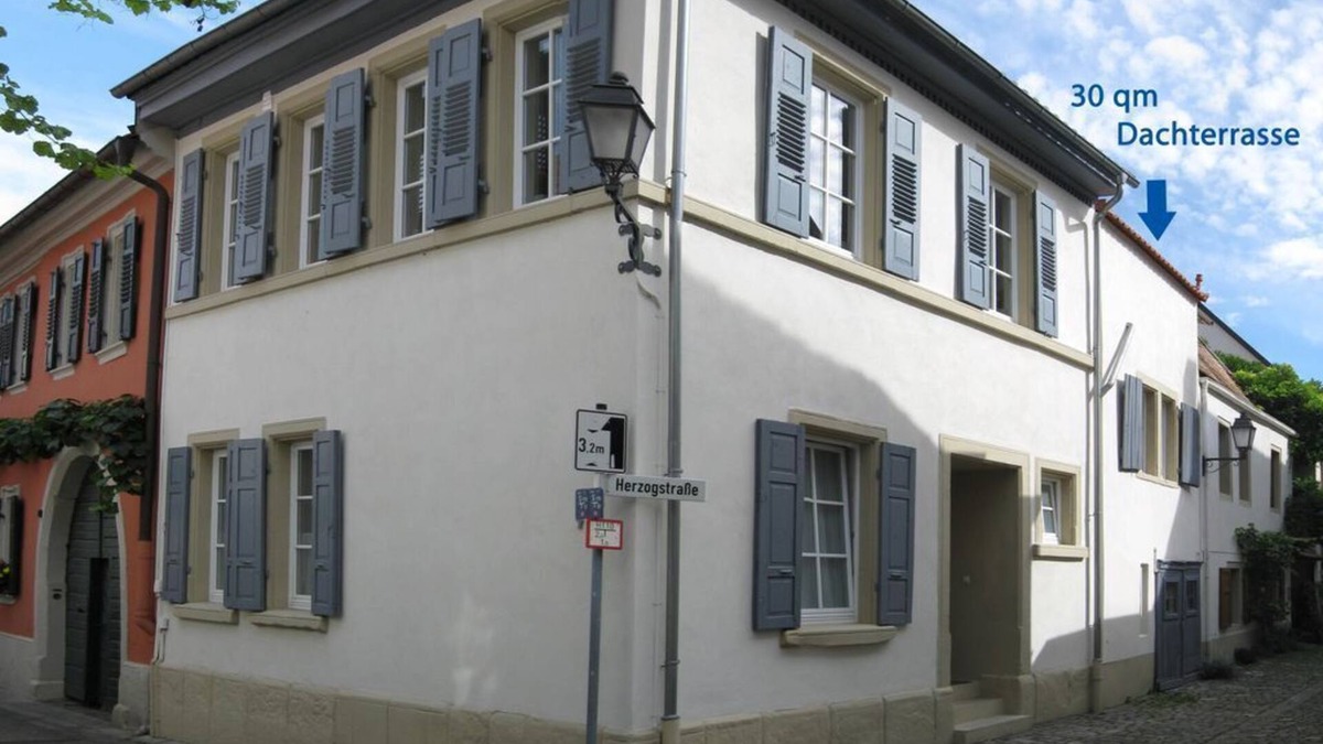 Freinsheim House | Herzogstraße - holiday house - holiday house, shower and bath, toilet, non-smoking